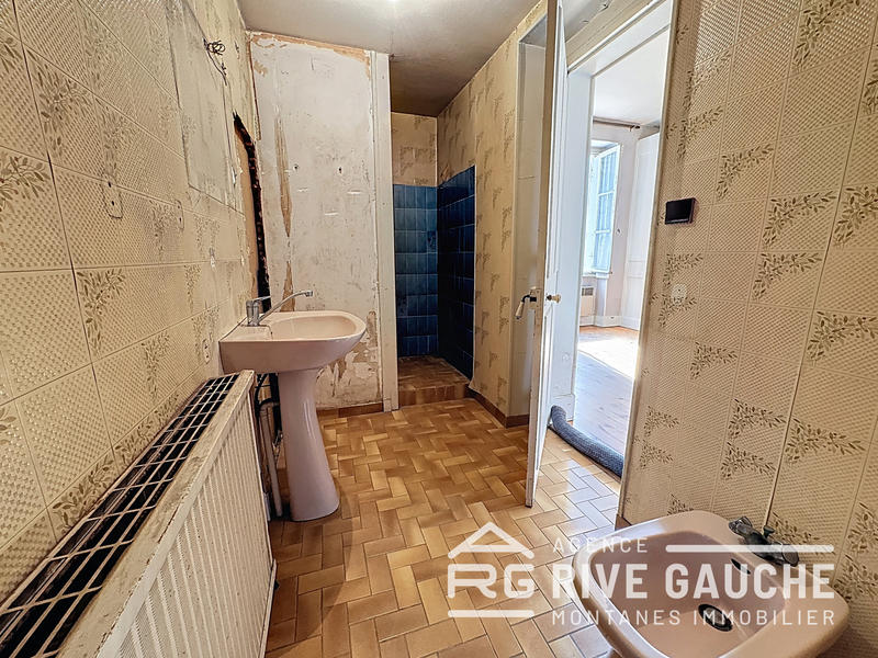 Maison - 258 m² - 10 pièces