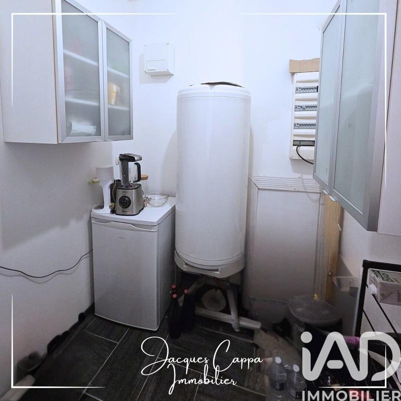 Maison - 220 m² - 6 pièces