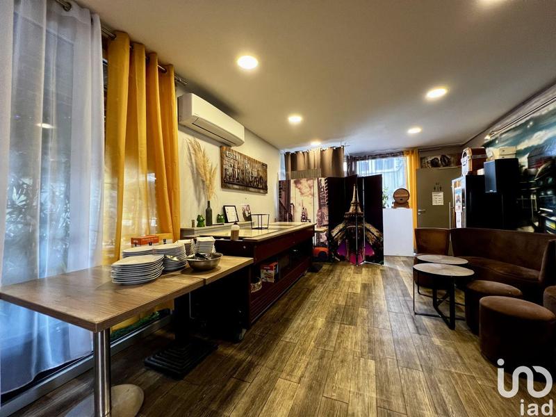 Local commercial - 305 m²