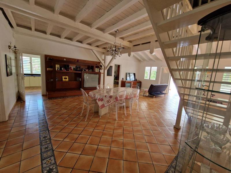 Maison - 279 m² - 7 pièces