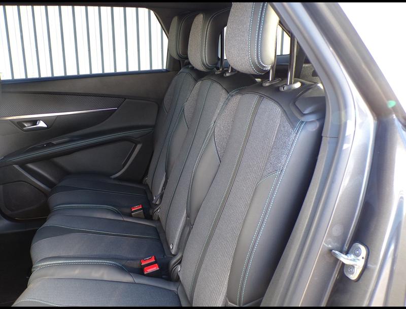 Peugeot 5008 Bhdi 130 Allure Pack Eat8