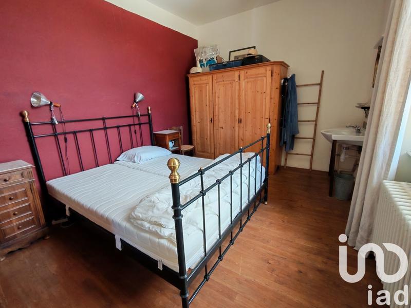 Maison - 235 m² - 10 pièces