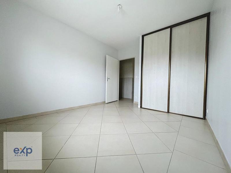 Maison - 234 m² - 10 pièces