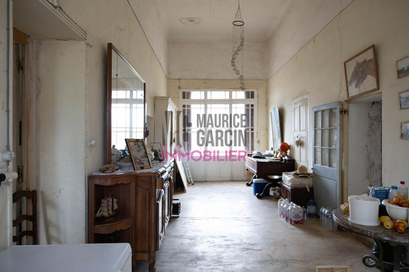 Maison ancienne - 222 m² - 8 pièces