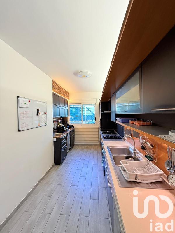 Maison - 200 m² - 7 pièces