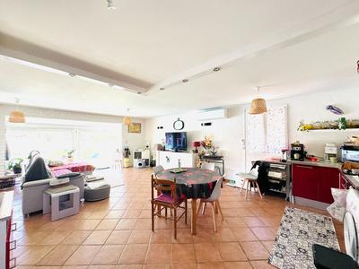 Maison - 82 m² - 3 pièces