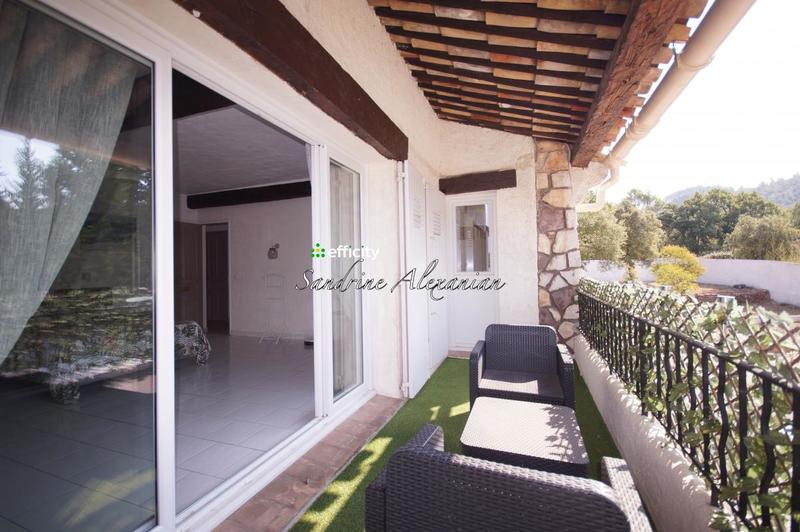 Maison - 280 m² - 7 pièces