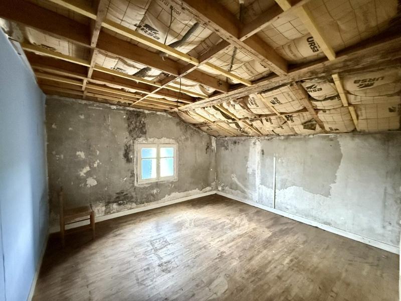 Maison - 254 m² - 10 pièces