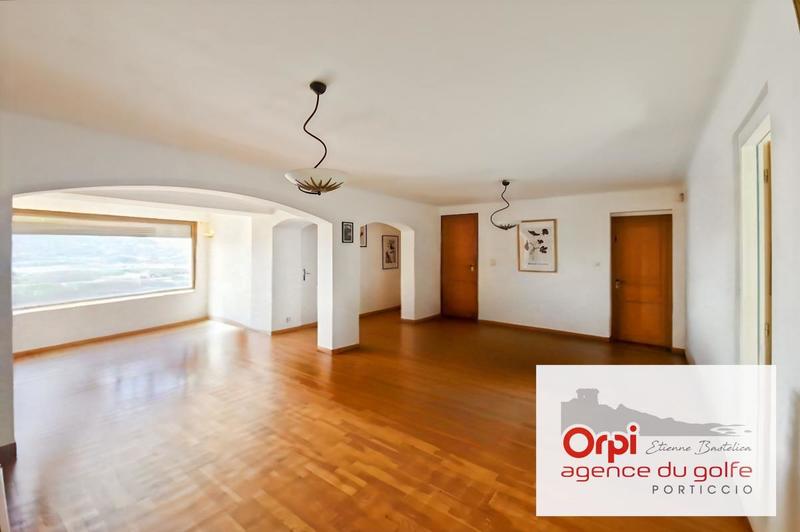 Appartement - 183 m² - 6 pièces