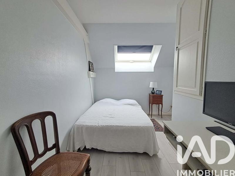 Maison - 200 m² - 8 pièces