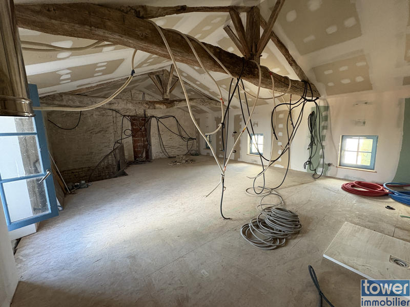 Maison de village - 307 m² - 7 pièces