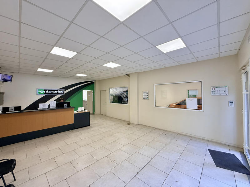 Local commercial - 186 m²