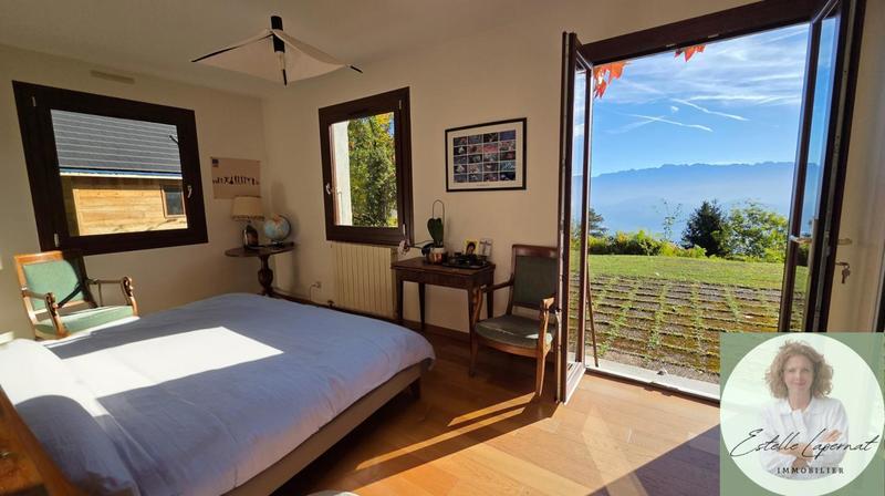 Maison - 180 m² - 9 pièces