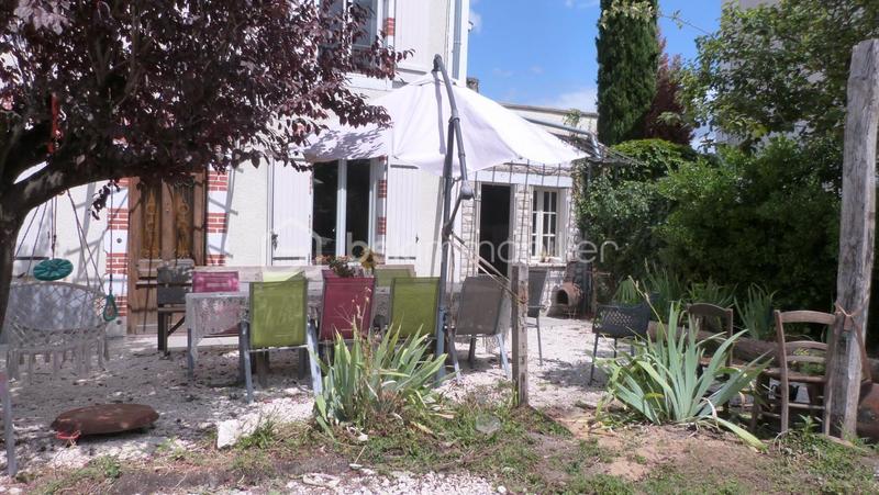 Maison de ville - 130 m² - 9 pièces