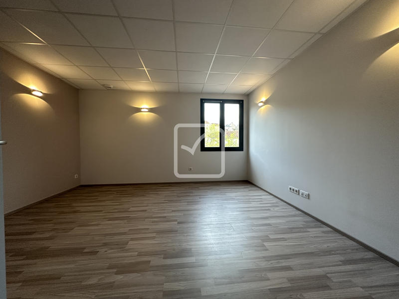 Appartement - 168 m² - 10 pièces
