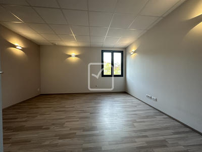Appartement - 168 m² - 10 pièces
