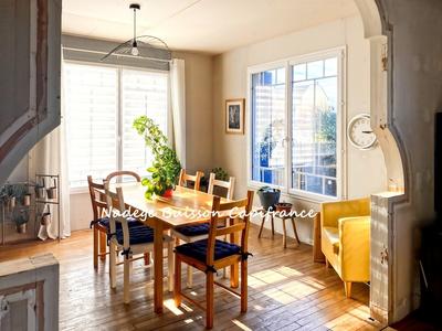 Villa - 195 m² - 6 pièces