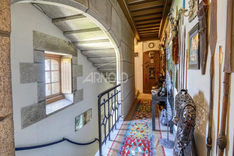 Château - 292 m² - 8 pièces