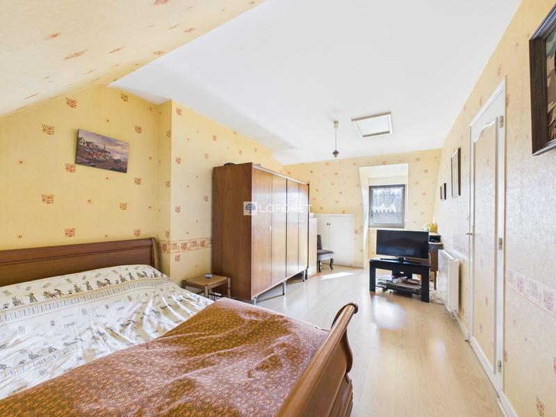 Maison traditionnelle - 120 m² - 5 pièces