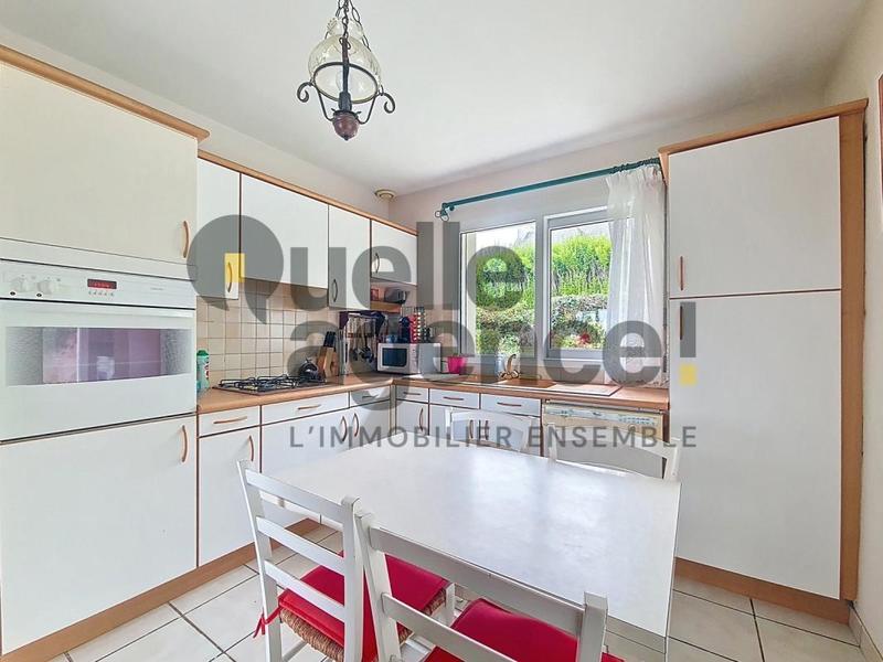 Maison - 140 m² - 8 pièces