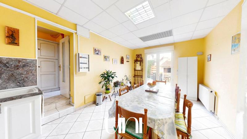 Maison - 127 m² - 6 pièces