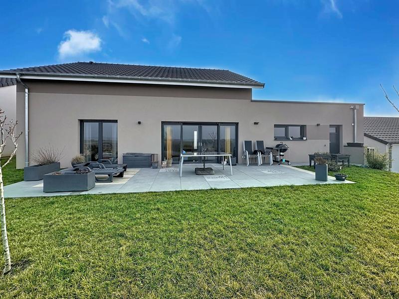 Pavillon - 185 m² - 8 pièces