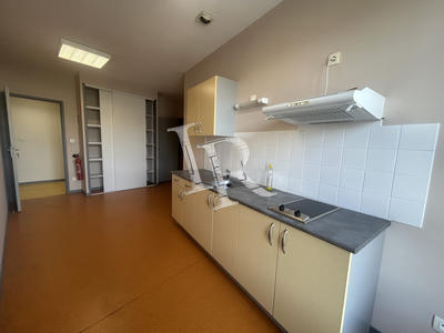 Bureau - 160 m² - 7 pièces