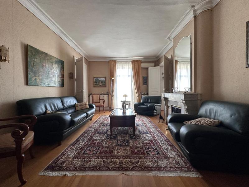 Appartement - 175 m² - 5 pièces