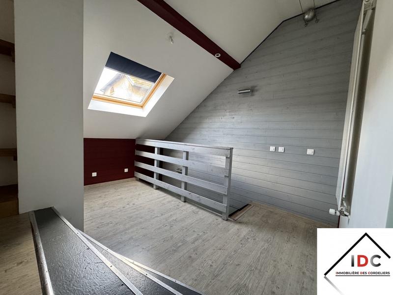 Maison - 83 m² - 3 pièces