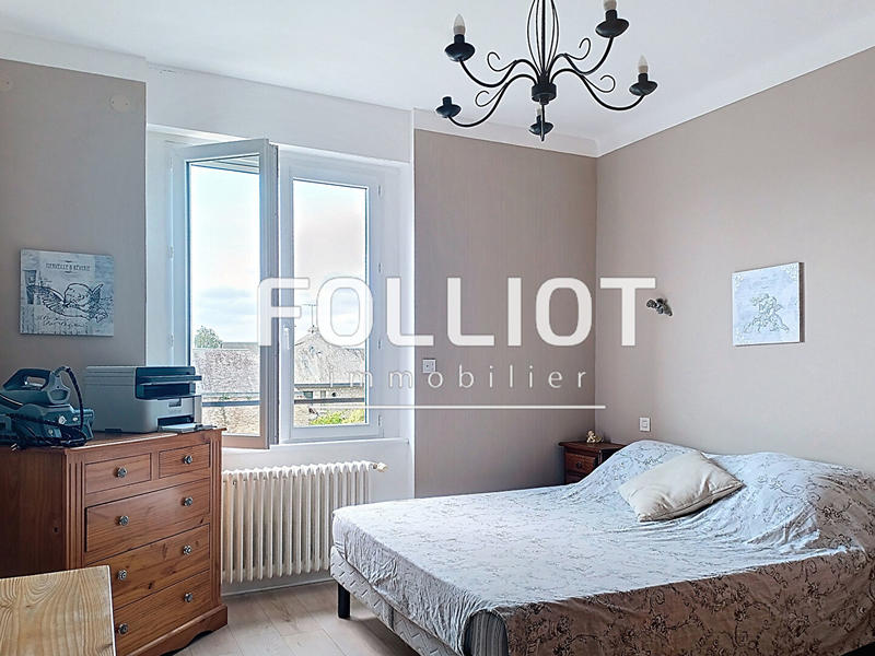 Maison - 159 m² - 8 pièces