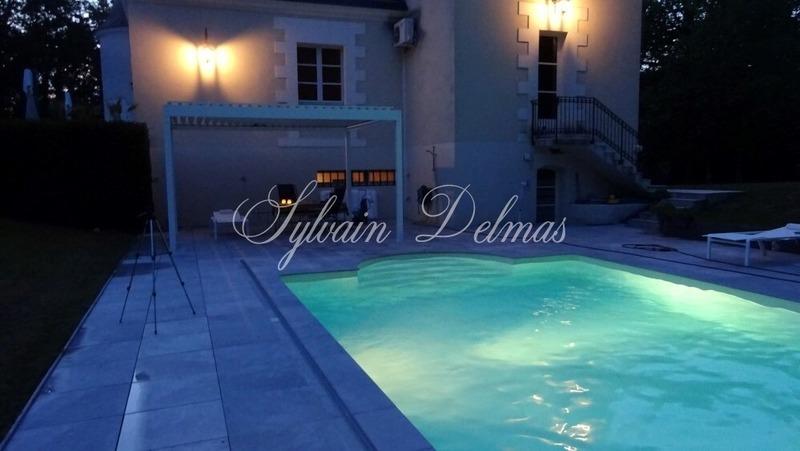 Maison - 680 m² - 16 pièces