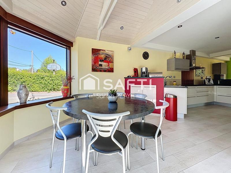 Maison - 140 m² - 6 pièces