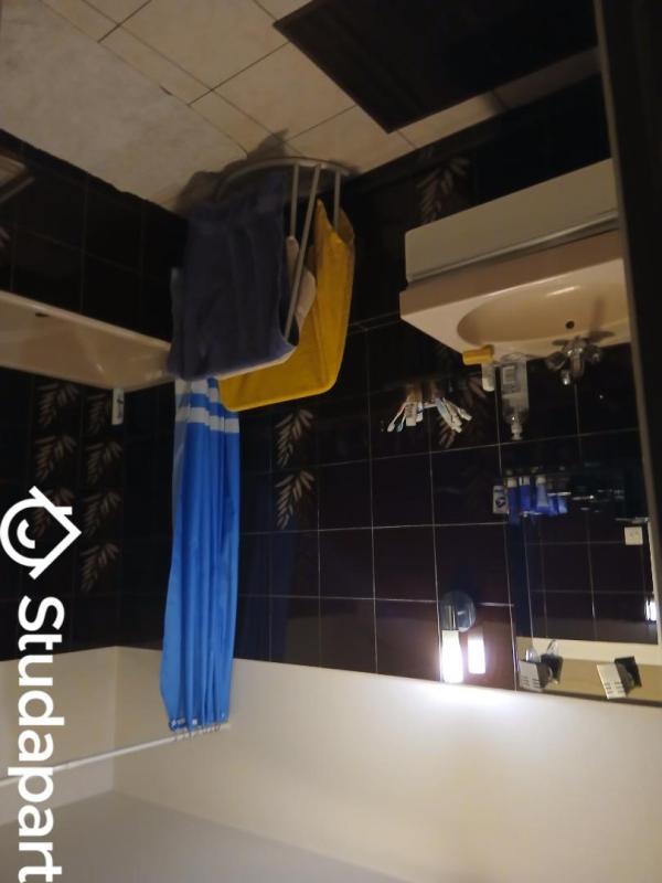 Chambre - 12 m² - 1 pièce