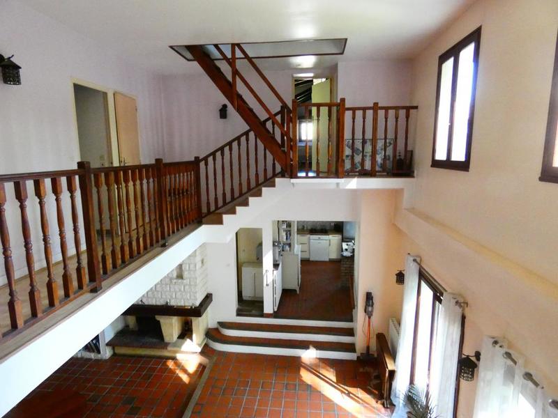 Maison - 200 m² - 7 pièces