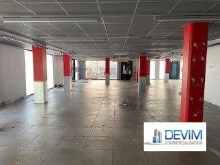 Local commercial - 179 m²