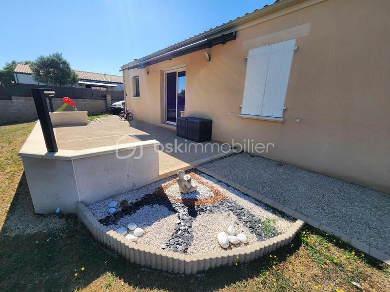 Maison traditionnelle - 93 m² - 4 pièces