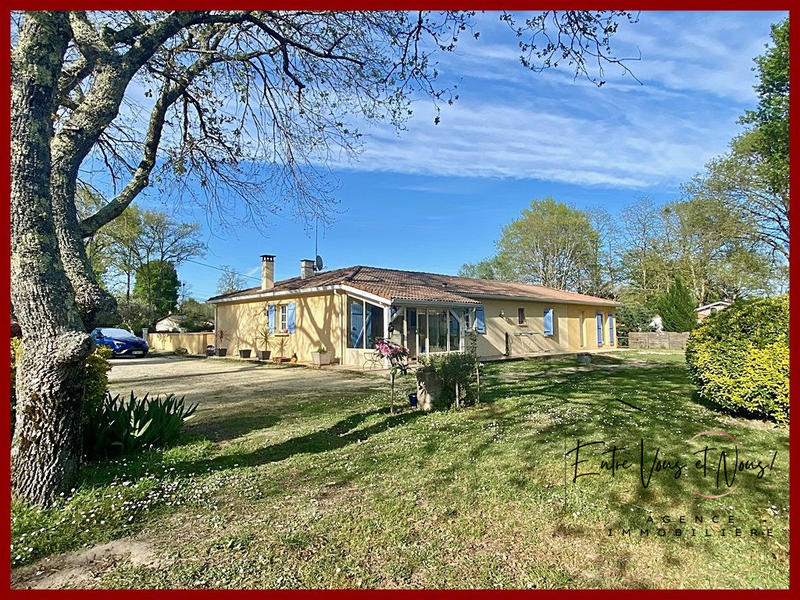 Maison - 180 m² - 7 pièces