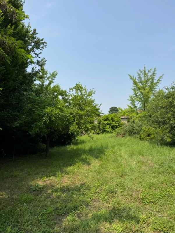 Terrain constructible - 703 m²