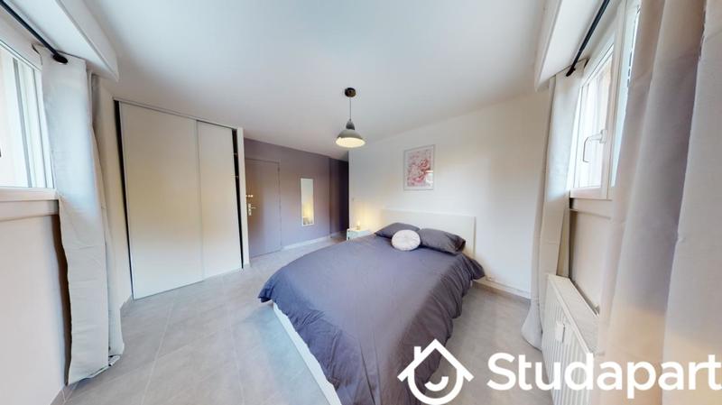 Chambre - 10 m² - 1 pièce