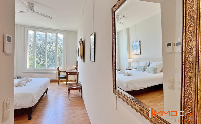 Appartement - 173 m² - 7 pièces