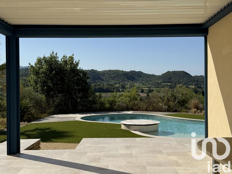 Maison - 200 m² - 7 pièces