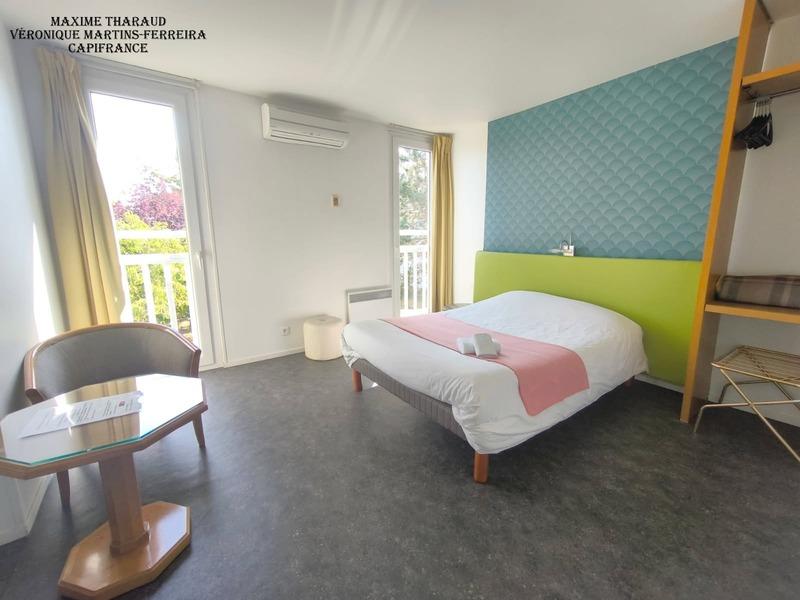 Fonds de commerce - 1 200 m²