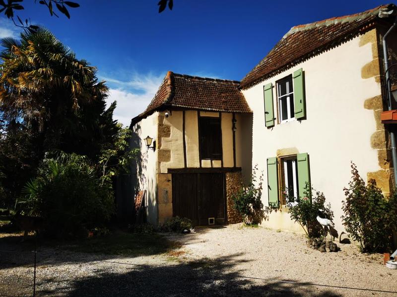 Propriété - 170 m² - 7 pièces