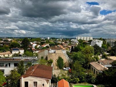 Appartement - 76 m² - 3 pièces