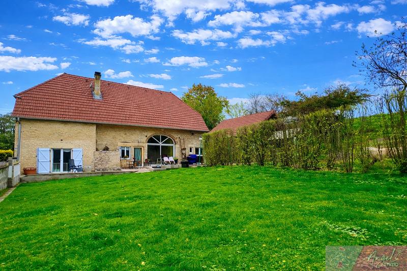 Maison - 130 m² - 6 pièces