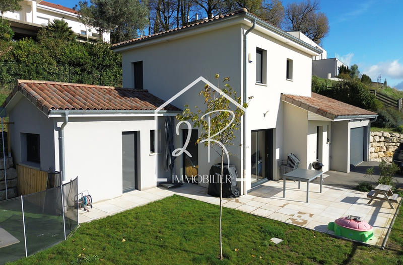 Maison - 114 m² - 5 pièces