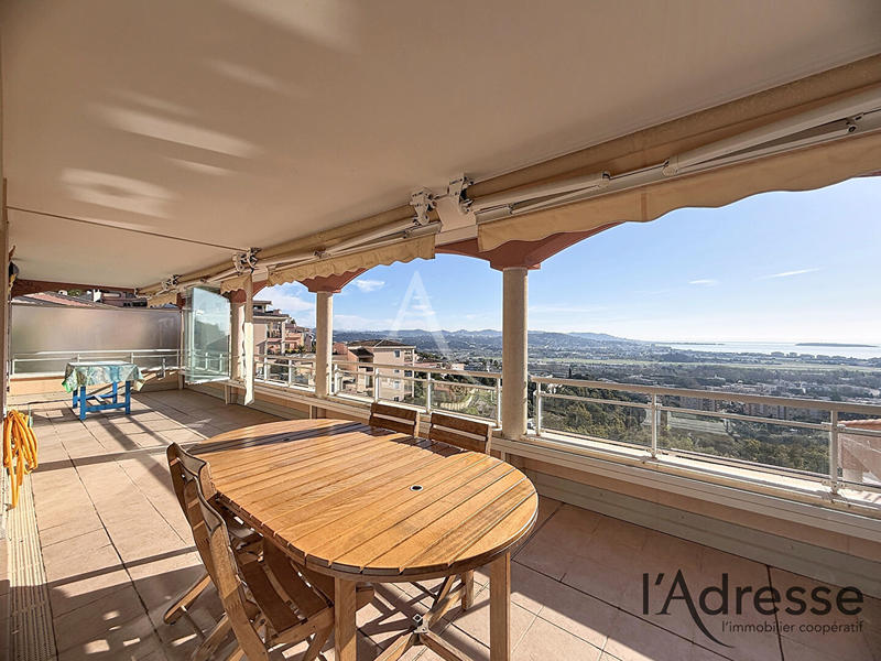 Appartement - 104 m² - 4 pièces