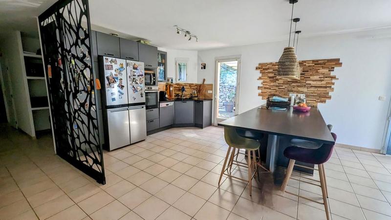 Villa - 163 m² - 6 pièces