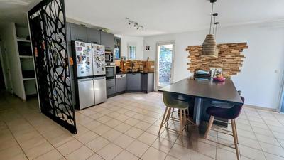 Villa - 163 m² - 6 pièces