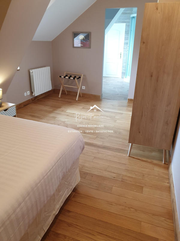 Maison ancienne - 263 m² - 9 pièces